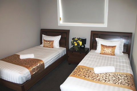 Atarhi Villas - Melbourne - Tweed Heads Accommodation 7