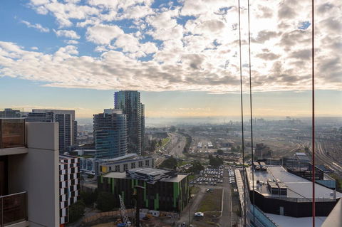 2Bedroom Apartment With Views In Docklands Next To CBD & Marvel Stadium - Tweed Heads Accommodation 5
