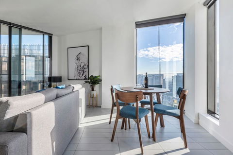 2Bedroom Apartment With Views In Docklands Next To CBD & Marvel Stadium - Tweed Heads Accommodation 4