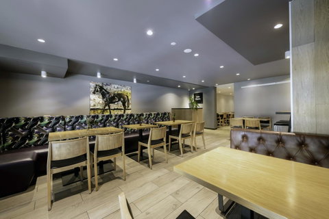 Brady Hotels Central Melbourne - Tweed Heads Accommodation 15