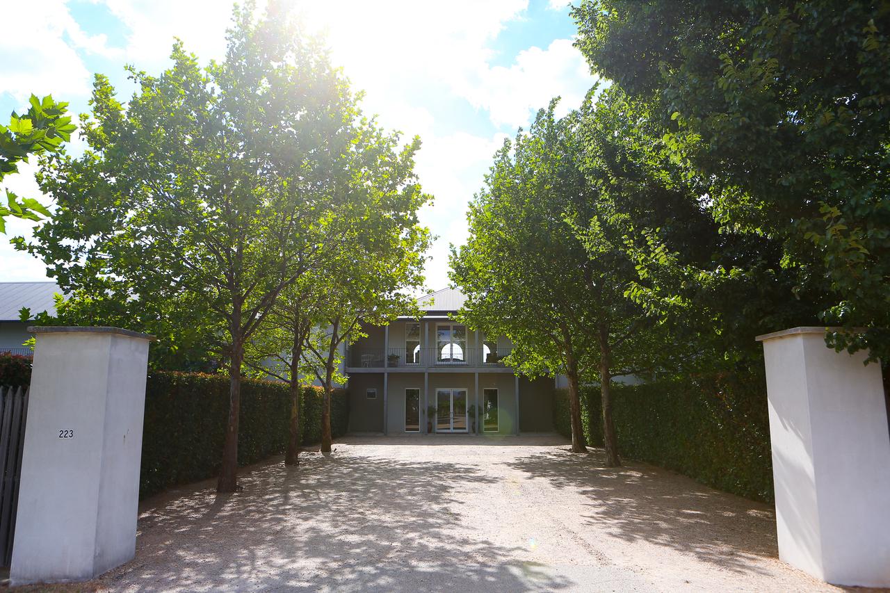 Docker VIC Tweed Heads Accommodation