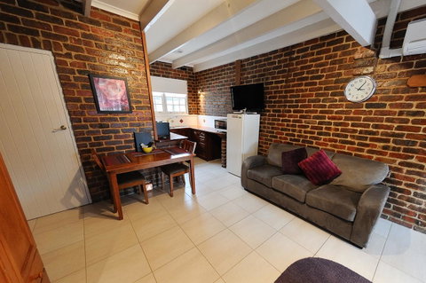Greenvale Holiday Units - Tweed Heads Accommodation 7