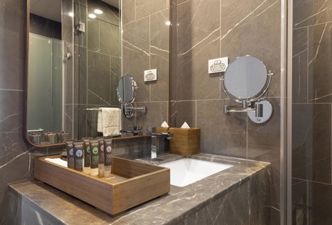 Novotel Melbourne Central - Tweed Heads Accommodation 5
