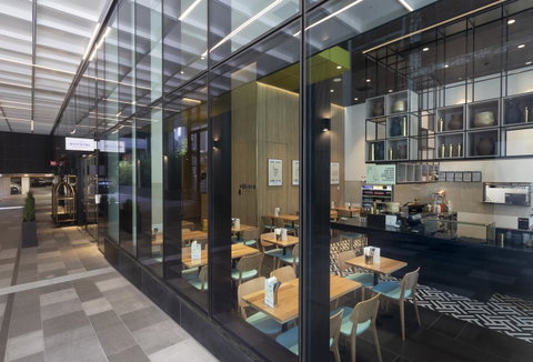 Novotel Melbourne Central - Tweed Heads Accommodation 36