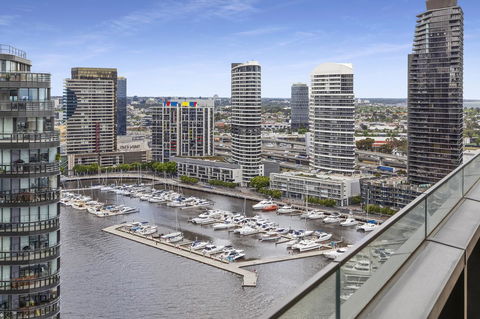 Best Views On Collins - Tweed Heads Accommodation 16