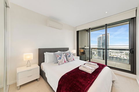 Best Views On Collins - Tweed Heads Accommodation 10