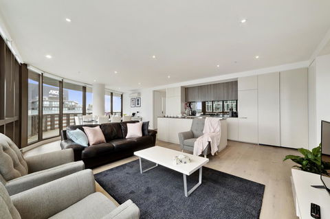Best Views On Collins - Tweed Heads Accommodation 19