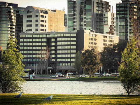 Mercure Melbourne Albert Park - Tweed Heads Accommodation 0