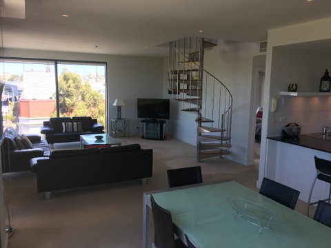 Geelong Waterfront Penthouse Apartment - Tweed Heads Accommodation 10