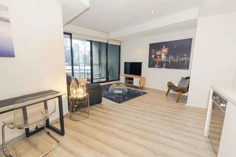 Waterfront Melbourne Apartments - Tweed Heads Accommodation 41