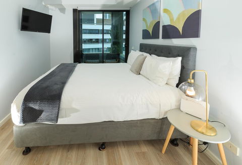Waterfront Melbourne Apartments - Tweed Heads Accommodation 27