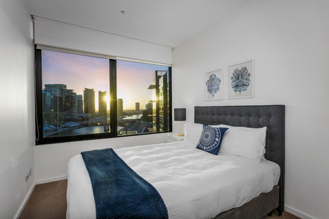 Waterfront Melbourne Apartments - Tweed Heads Accommodation 2