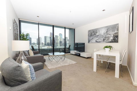 Waterfront Melbourne Apartments - Tweed Heads Accommodation 14