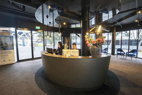 Waterfront Melbourne Apartments - Tweed Heads Accommodation 6