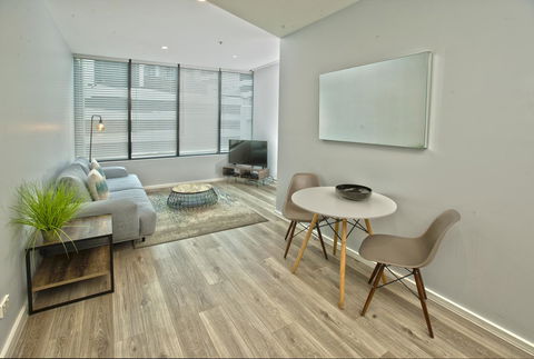 Waterfront Melbourne Apartments - Tweed Heads Accommodation 16