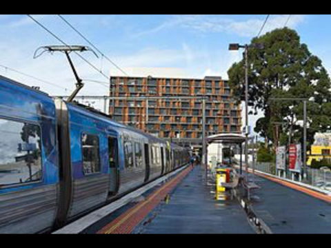 Lovely 5BR Full House In Glen Waverley, Walk To Train, Bus & Shops - Tweed Heads Accommodation 18