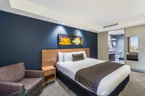Mantra Melbourne Airport - Tweed Heads Accommodation 24