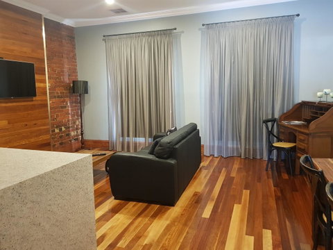Sublime Spa Apartments - Tweed Heads Accommodation 3