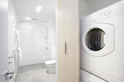 St Kilda Central Apartments - Tweed Heads Accommodation 9