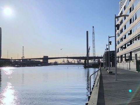 Pride Docklands Waterfront Apartment City View - Tweed Heads Accommodation 6