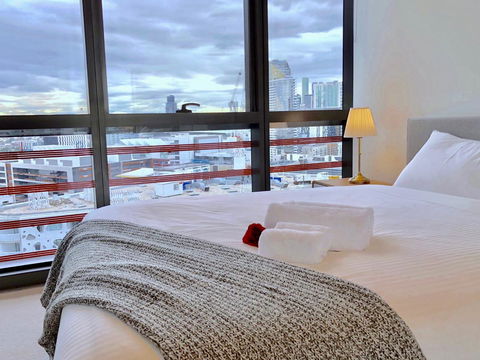 Pride Docklands Waterfront Apartment City View - Tweed Heads Accommodation 42