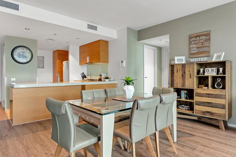 Docklands Private Collection - NEWQUAY - Tweed Heads Accommodation 1