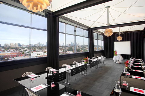 The Cullen Melbourne - Art Series - Tweed Heads Accommodation 25