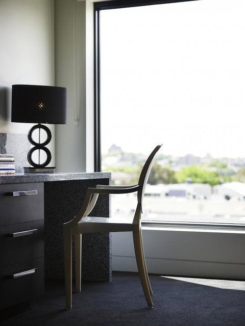 The Cullen Melbourne - Art Series - Tweed Heads Accommodation 2