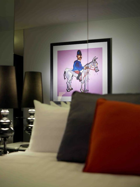 The Cullen Melbourne - Art Series - Tweed Heads Accommodation 10
