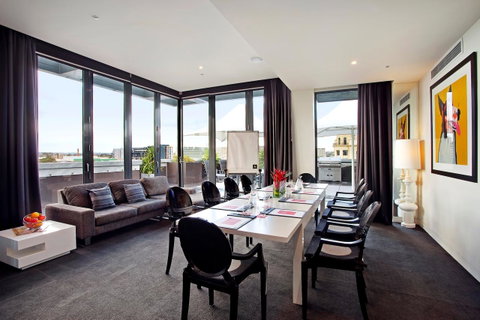 The Cullen Melbourne - Art Series - Tweed Heads Accommodation 21