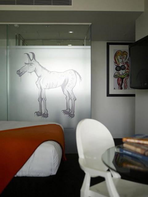 The Cullen Melbourne - Art Series - Tweed Heads Accommodation 9