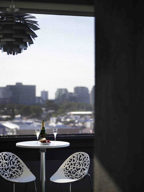 The Cullen Melbourne - Art Series - Tweed Heads Accommodation 40