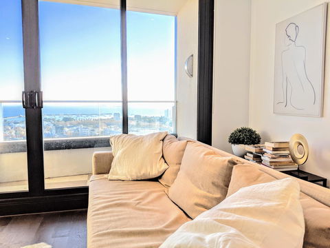 Homestay Ocean View With Gym Sauna - Tweed Heads Accommodation 9