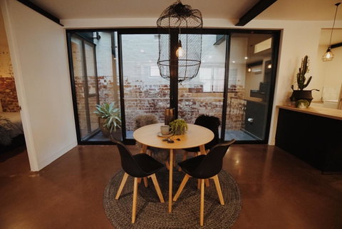 THE WAREHOUSE APARTMENTS - Tweed Heads Accommodation 7