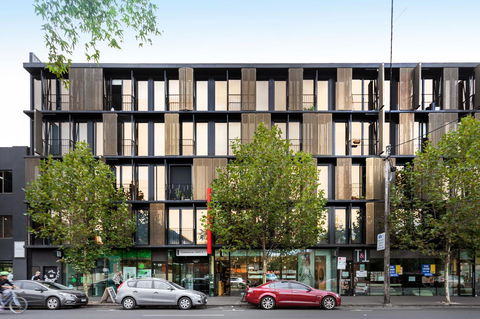Modern Apartment In The Heart Of St Kilda - Tweed Heads Accommodation 23