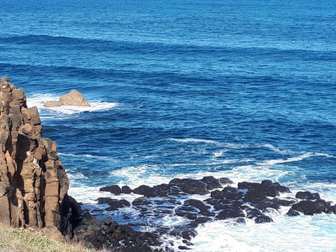 Apartments In Phillip Island Towers - Block C - Tweed Heads Accommodation 4