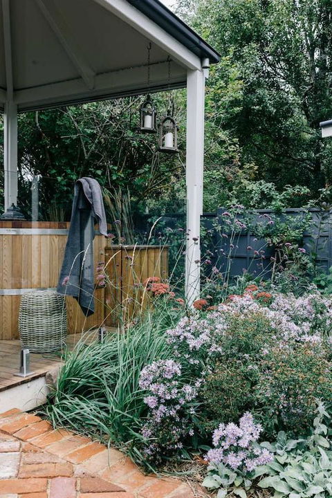 Acre Of Roses - Tweed Heads Accommodation 19