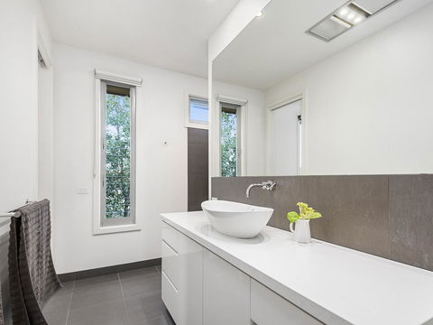 Aireys Ocean View - Tweed Heads Accommodation 10