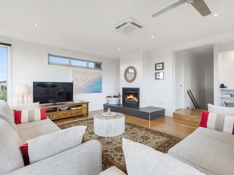 Aireys Ocean View - Tweed Heads Accommodation 2