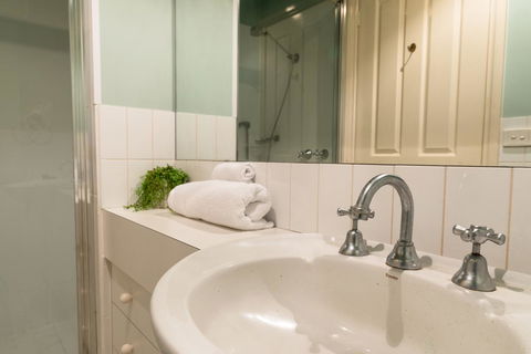 The Orchard House - Tweed Heads Accommodation 4