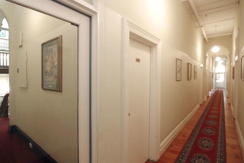 Hotel Claremont Guest House - Tweed Heads Accommodation 14