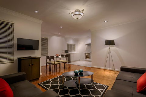Crest On Barkly Hotel - Tweed Heads Accommodation 30