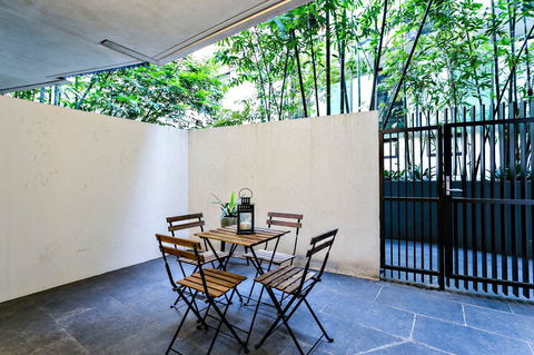 Complete Host Halo Apartments - Tweed Heads Accommodation 11