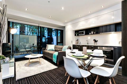 Complete Host Halo Apartments - Tweed Heads Accommodation 23