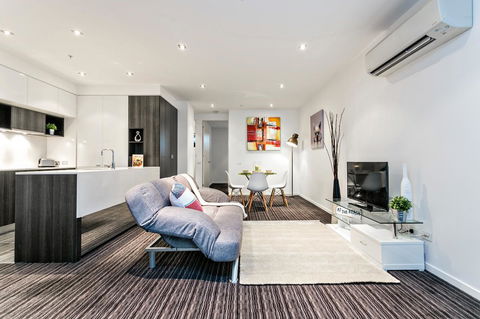 Complete Host Halo Apartments - Tweed Heads Accommodation 22