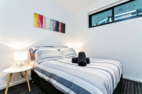 Complete Host Halo Apartments - Tweed Heads Accommodation 38