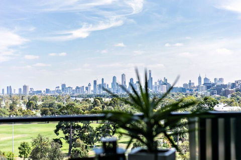 Complete Host Halo Apartments - Tweed Heads Accommodation 0