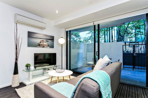 Complete Host Halo Apartments - Tweed Heads Accommodation 4