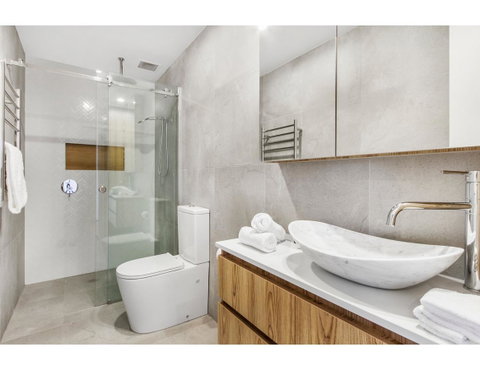 Boutique Apartment In Quiet, Sought-after Suburb - Tweed Heads Accommodation 14