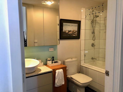 Vibe-Modern 2 Bed Apartment - Tweed Heads Accommodation 5